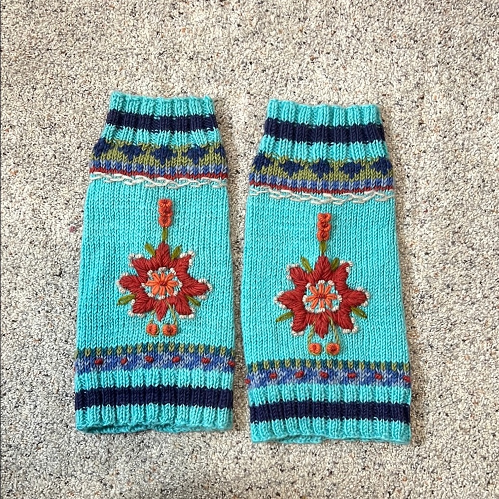 Lost Horizons 100% wool Knitted Leg Warmers